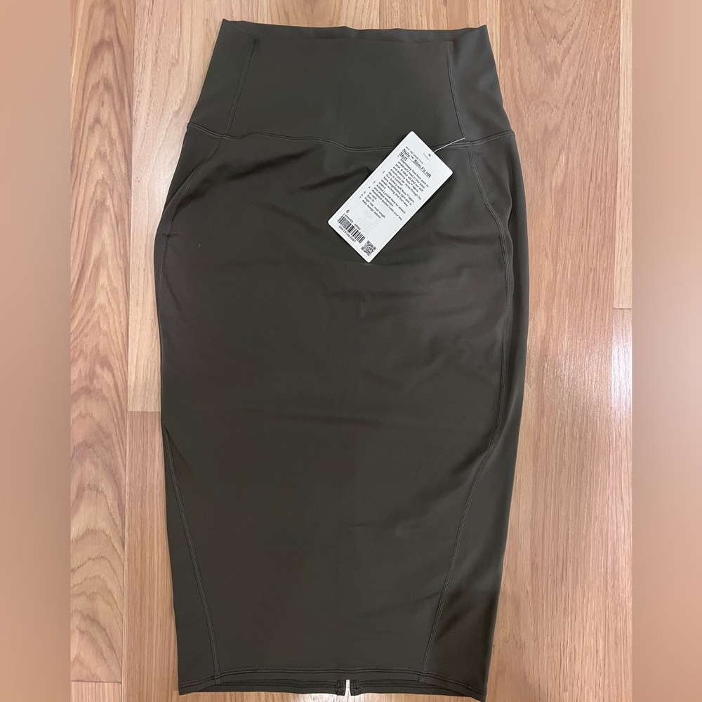 Lululemon Nulu Skirt *NWT*